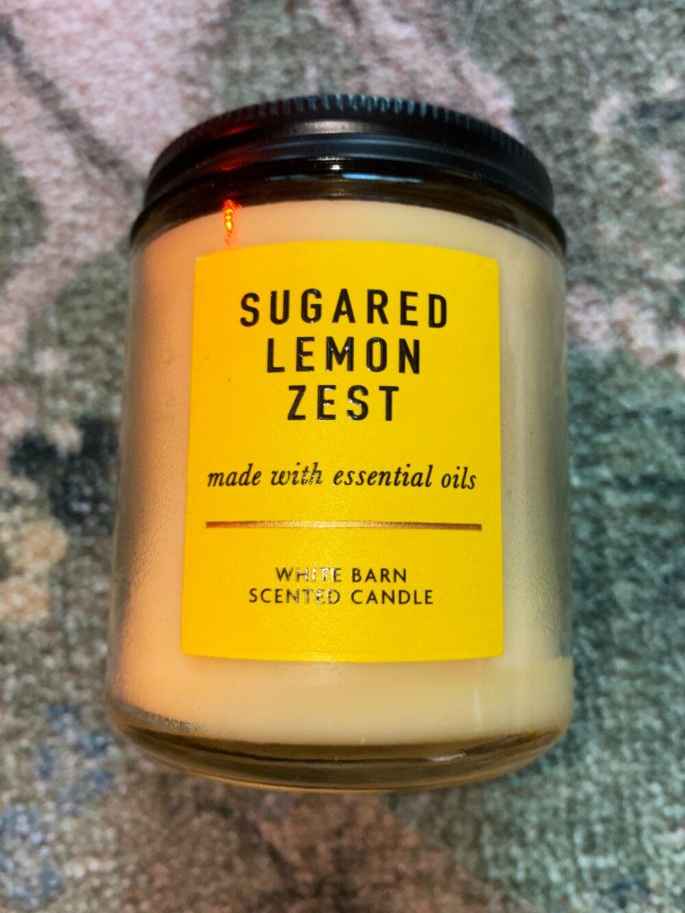 Bath & Body Works White Barn Sugared Lemon Zest 7 oz Single Wick Candle